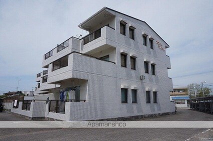 ホワイトマンション[3DK/60m2]の外観2