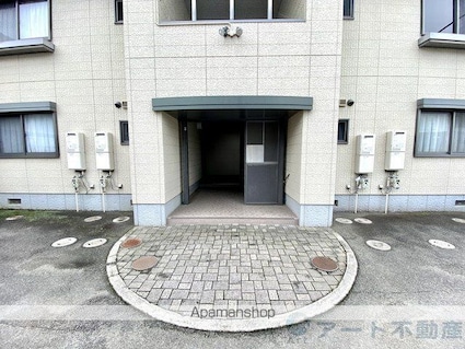 ディアス千原３[3K/54.63m2]のエントランス2