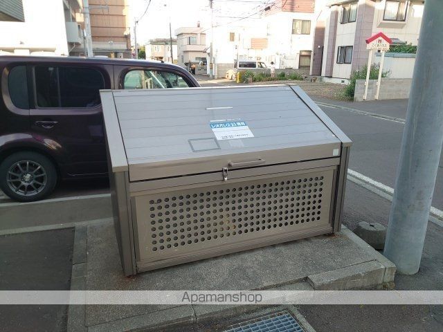 レオパレス華美館の外観写真