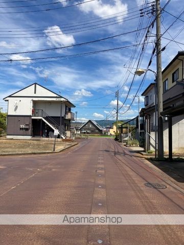 アムールN IIの周辺写真