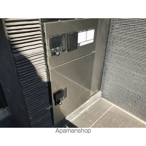 プロト不動前の玄関写真