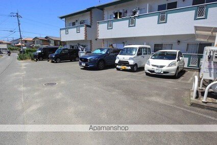 アンファ・カサブランカ[2LDK/52m2]の駐車場3