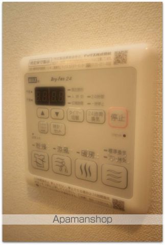PRESSANCESHINSAIBASHIレヨンの内装写真