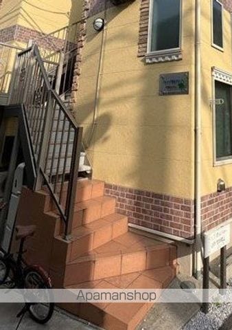 ベラカーサ横浜の玄関写真