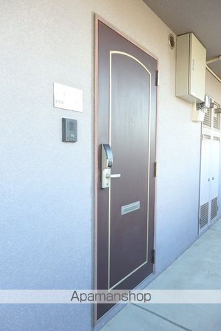 フォルテNの玄関写真