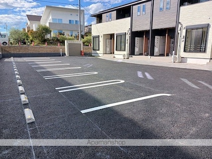 Ｍ・フォルモント[2LDK/59.55m2]の駐車場