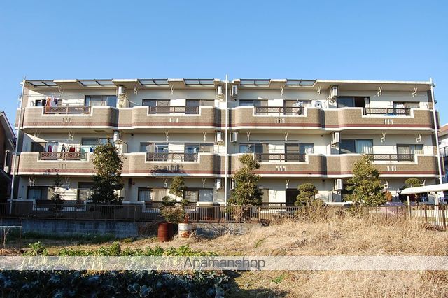 小田急電鉄小田原線 富水駅 徒歩13分 3階建 築27年の外観写真