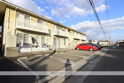 Ｔ’ｓスクエア[2LDK/59.58m2]の駐車場