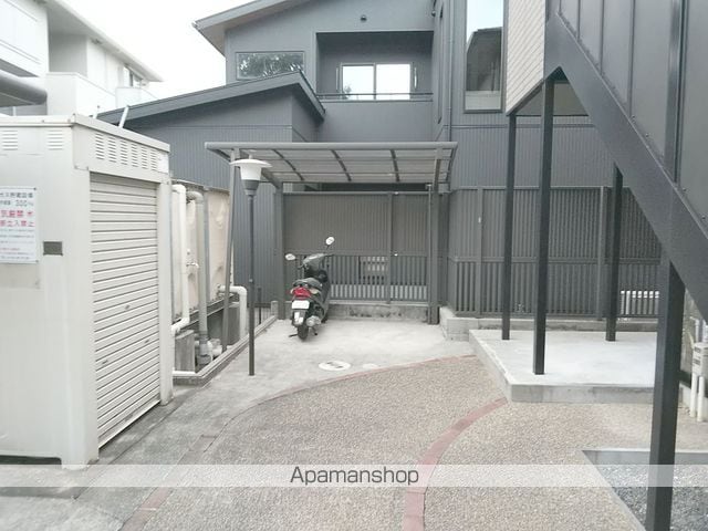 東海道本線 草津駅 徒歩6分 2階建 築24年の玄関写真
