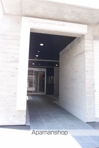 HUGA PREMIUM SUITE(ヒューガプレミアムスイートの玄関写真