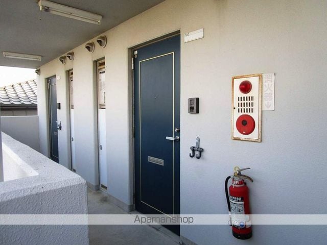 プレジデント吉野本町の玄関写真
