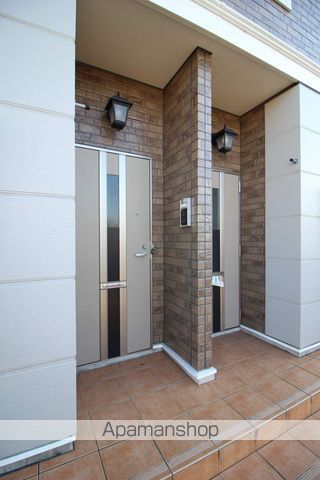 グリーンビレッジA棟の玄関写真