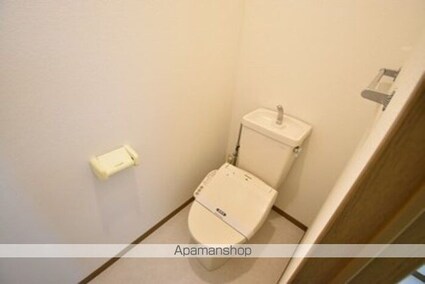 香川県高松市松島町３丁目[3DK/65m2]のトイレ