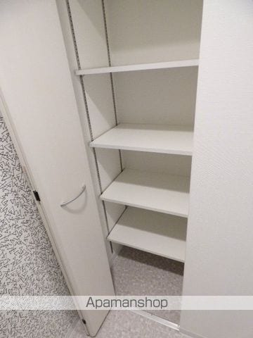 フレール江坂RESIDENTIALの内装写真