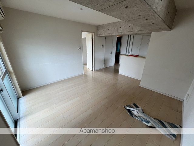 深山マンションの内装写真