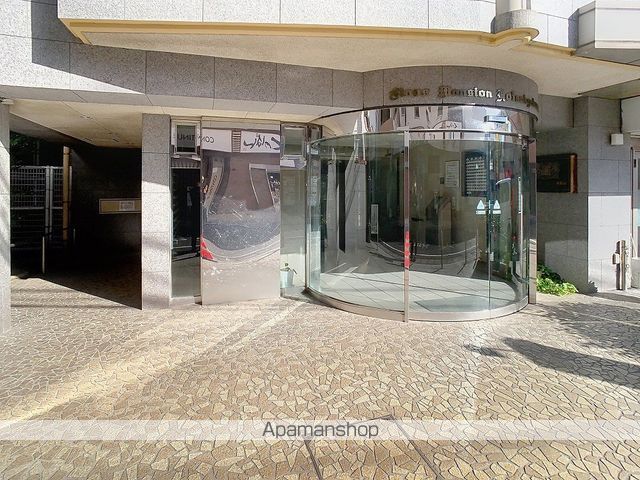ライオンズマンション交通局前の外観写真