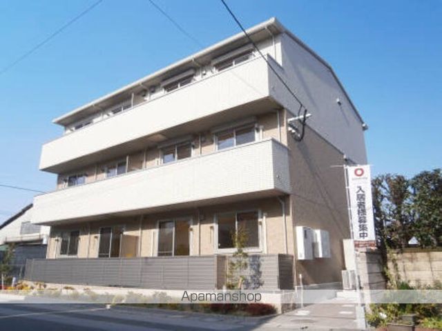 グランシャリオGの玄関写真