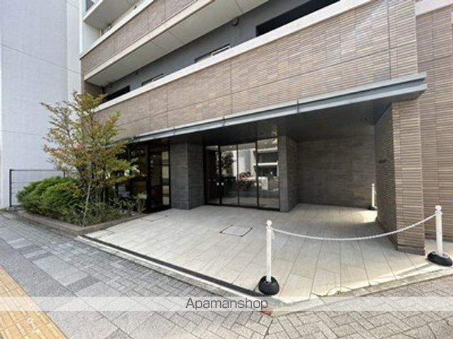 デュオヒルズ円山ファーストの玄関写真