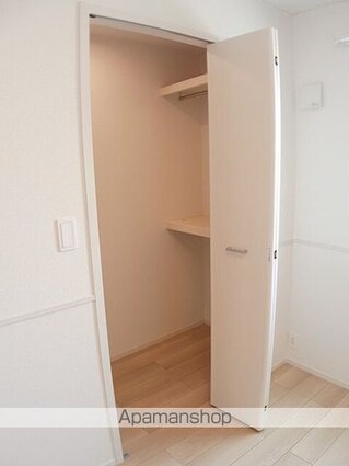 ステラートＢ[1LDK/50.01m2]の収納