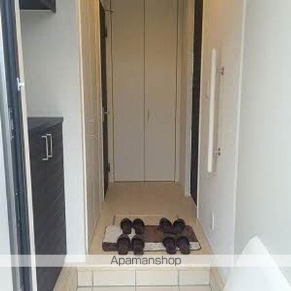 エル・メゾン[1LDK/46.6m2]の玄関