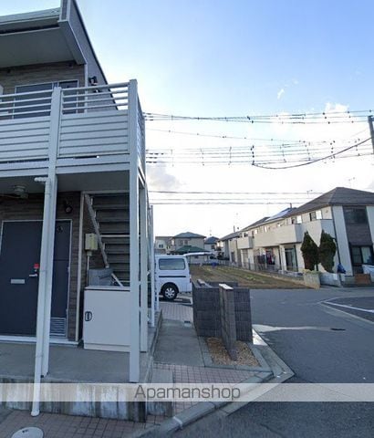 レオネクスト春の玄関写真