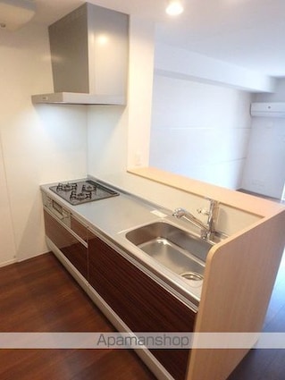 Ｒａｆｆｉｎｅ　Ｂｉｗａ[2LDK/65.46m2]のキッチン