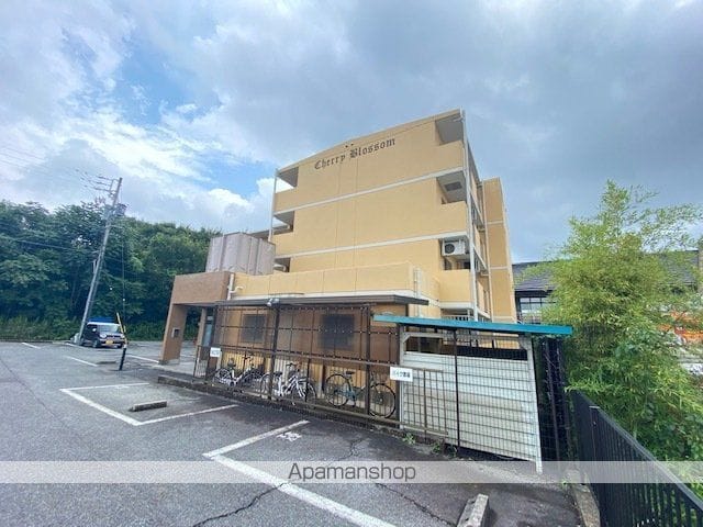 ハイツ・チェリーブロッサムの外観写真