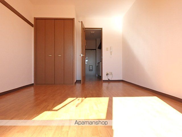 GRANDIRの内装写真