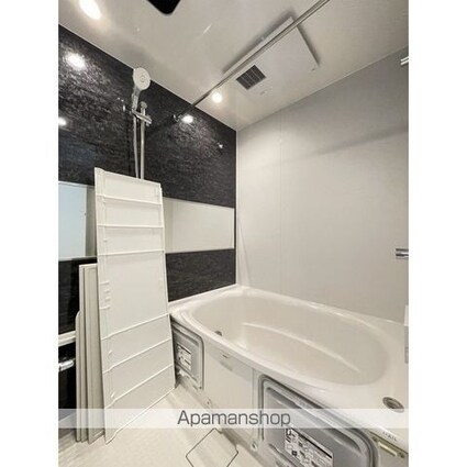 コンフォリア・リヴ文京護国寺[2LDK/57.88m2]のバス