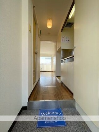 スカイコート白楽Ｂ号棟[1R/16.25m2]の玄関