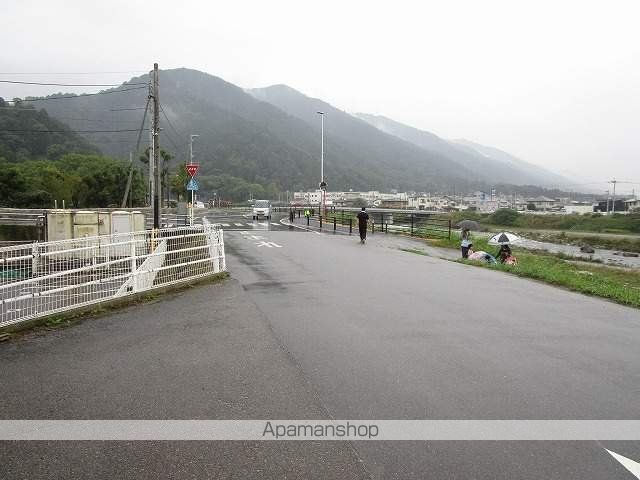 アーバンコート山根の周辺写真