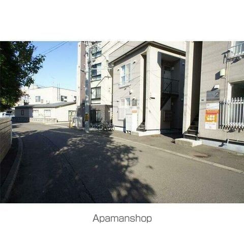 つちだマンションの玄関写真