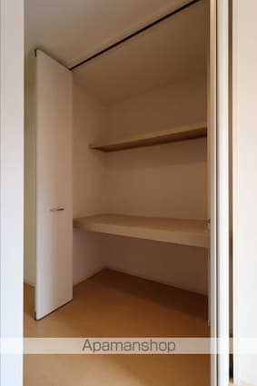 フィオリ　トゥーラ[1LDK/40.17m2]の収納