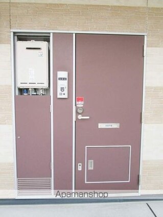 レオパレスＨＥＡＶＥＮ[1K/23.18m2]のエントランス3