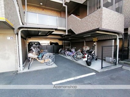 岡山県倉敷市鶴形１丁目[2LDK/69.82m2]の共用部4