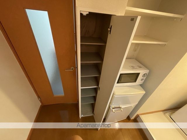 レオパレス谷万成の内装写真