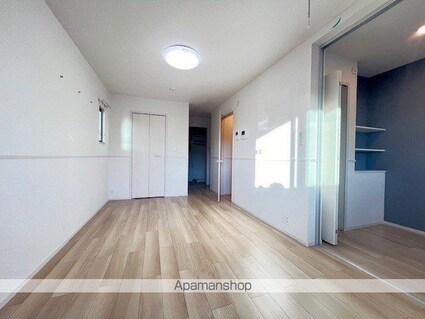 ｍｉｎｅ[1LDK/37.63m2]のリビング・居間