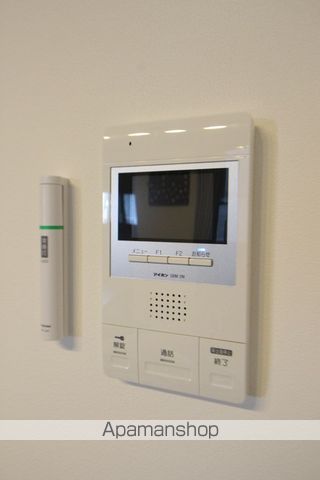 CREDIBLEの内装写真