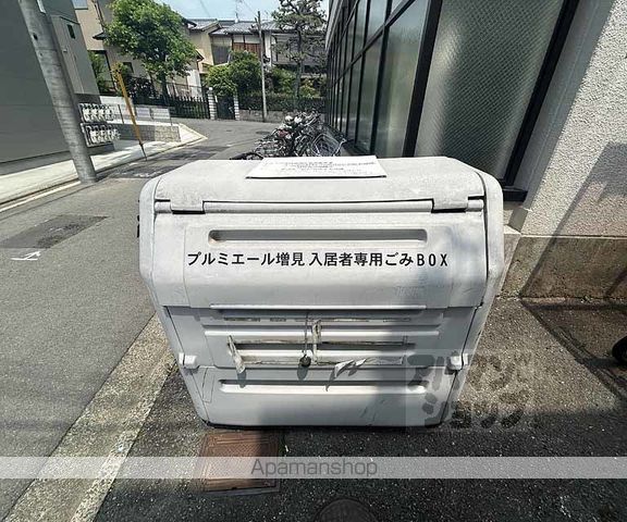 プルミエール増見の外観写真