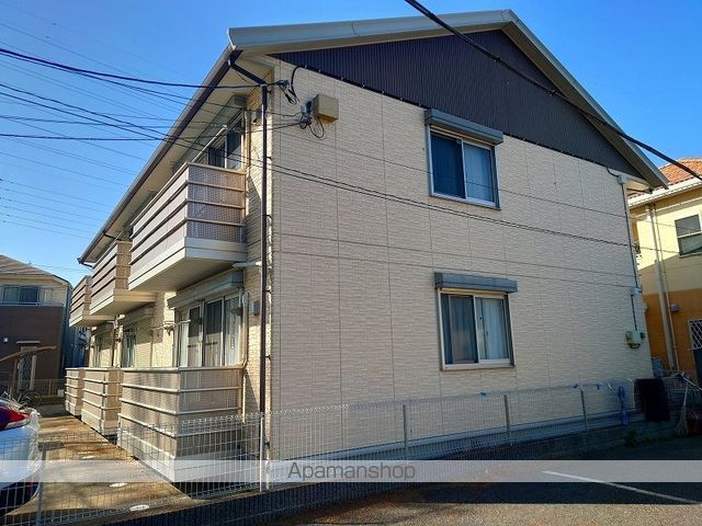 グリーンコート貝塚3号館の外観写真