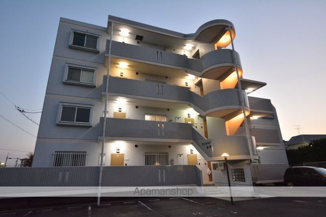 マンション和楽の外観写真