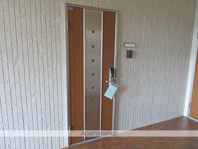 サイニーアIの玄関写真