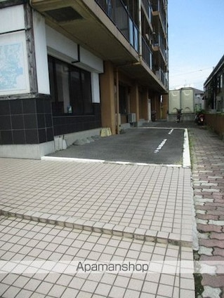 サンチェリー２５[2DK/45.1m2]の駐車場3