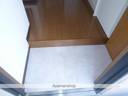 滋賀県守山市伊勢町[1K/27m2]の玄関