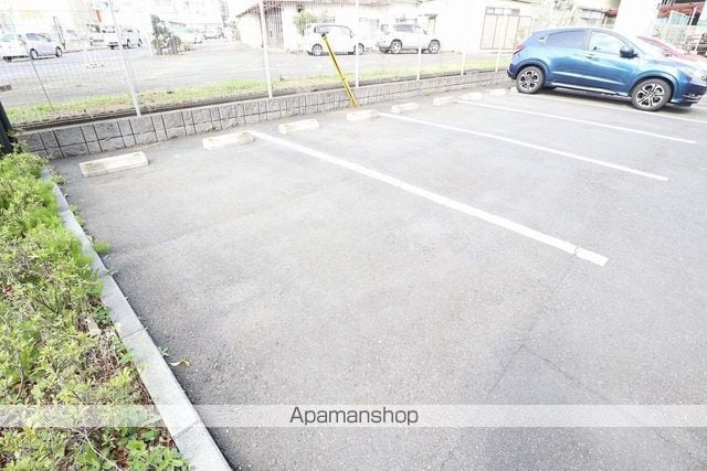 東京都国分寺市西町５丁目[2LDK/67.14m2]の駐車場