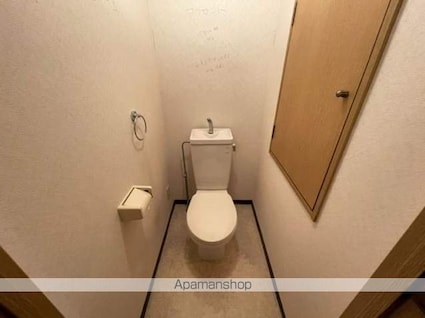 滋賀県守山市勝部２丁目[2LDK/66m2]のトイレ