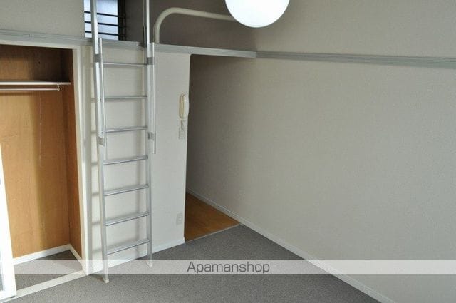 レオパレスサントラップヨコウチの内装写真
