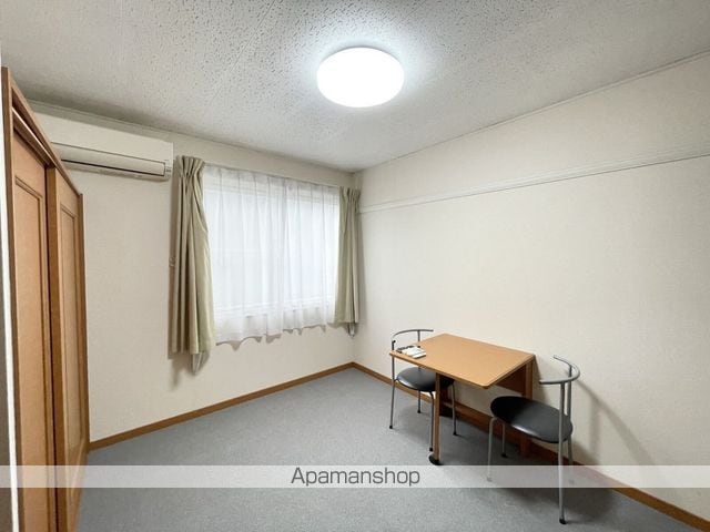レオパレスフラワーヒル花山の内装写真