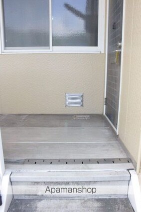 メゾン寿志[2K/34.89m2]のエントランス1