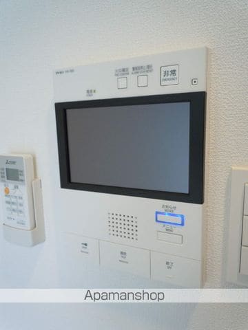 LADOUCEURNISHITEMMAの内装写真